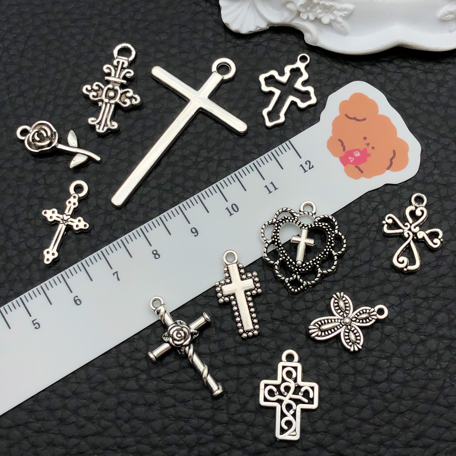 52pcs Assorted Cross Pendants  – Ethnic Fashion Style Bewertung und Preis